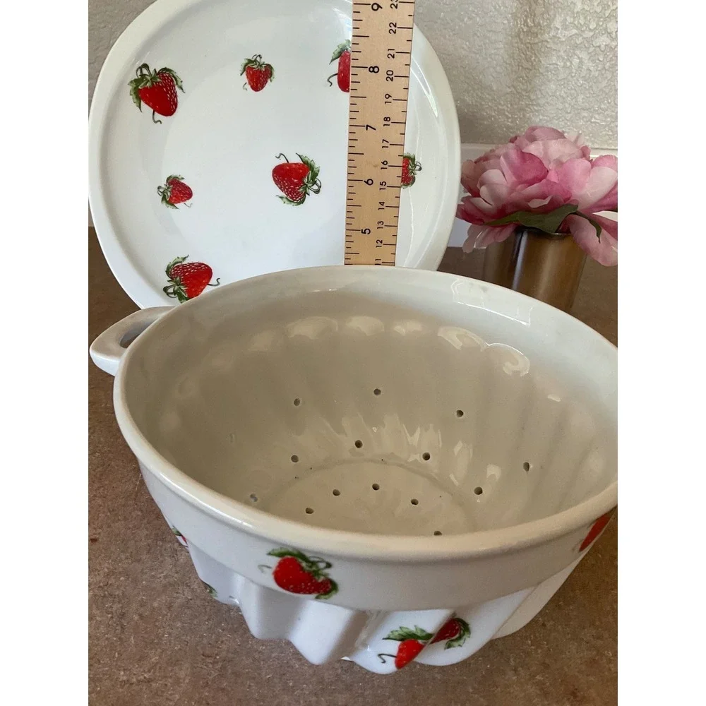 Unbranded charming ceramic